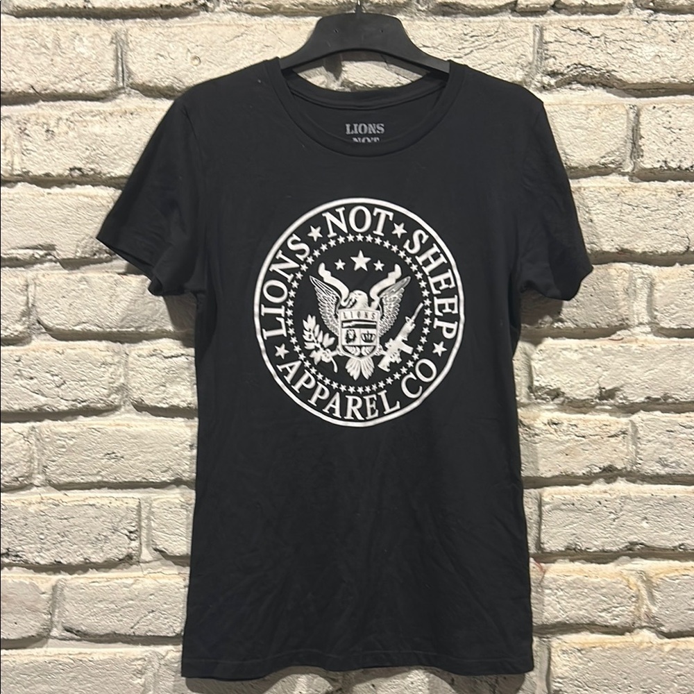 Lions Not Sheep, Women’s Tee, never worn, Size Large